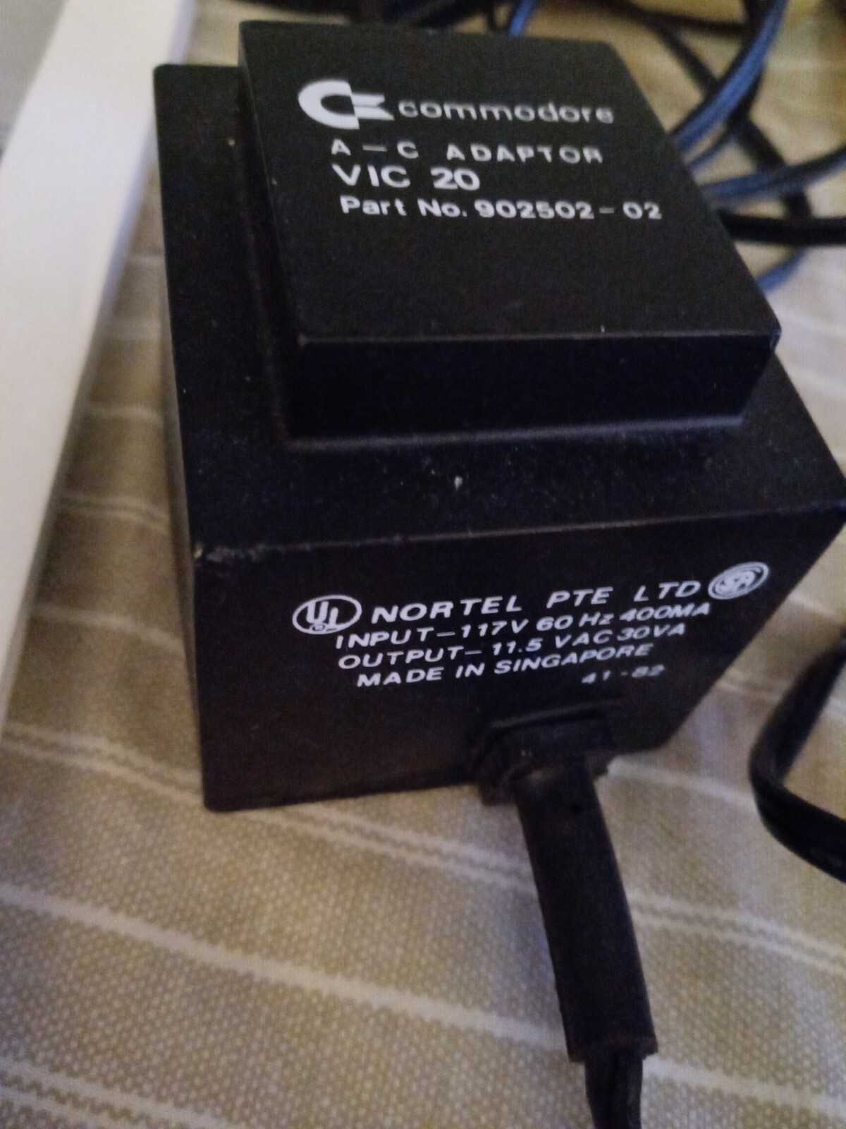 Vintage 1982 Commodore VIC-20 Computer, Datassette, Power Supply, Manual WORKING