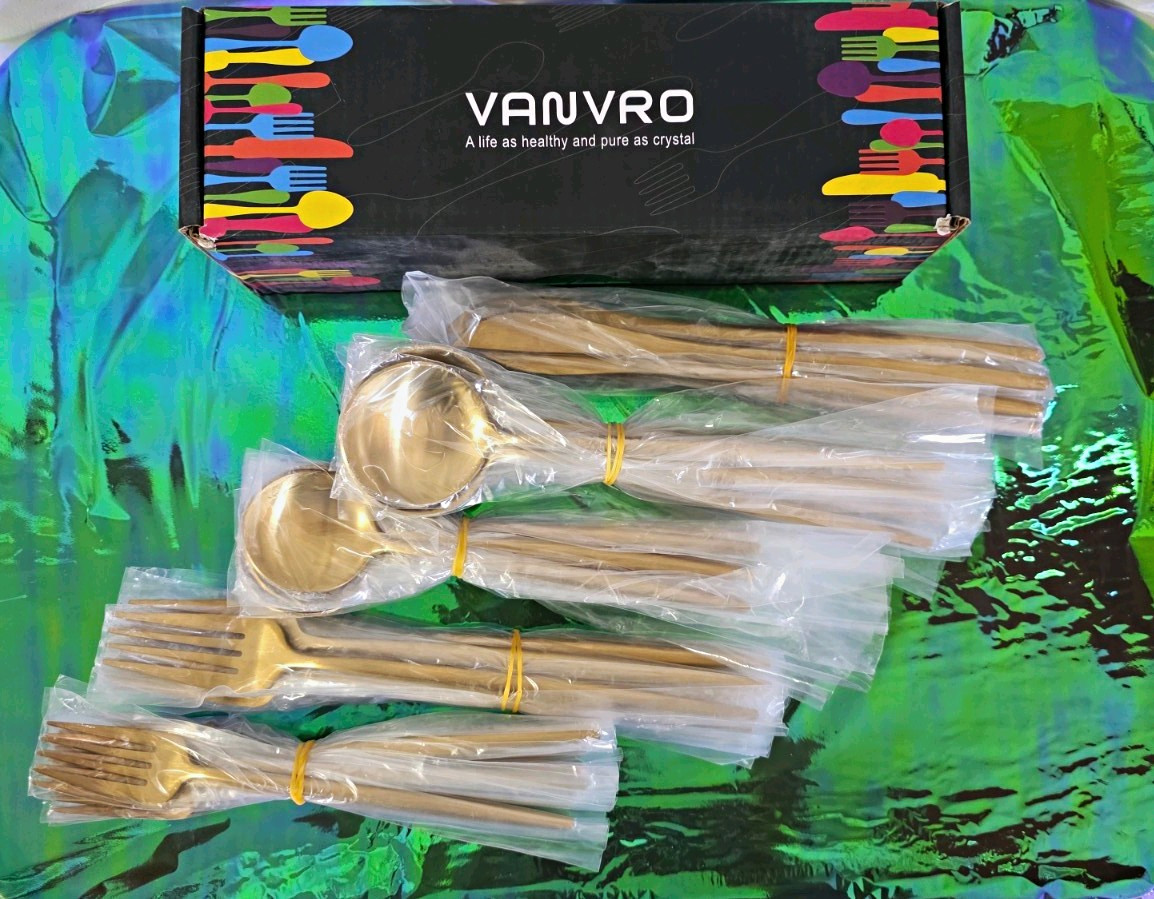 VANVRO Matte Gold Stainless Steel 40pc Flatware Set for 8 people