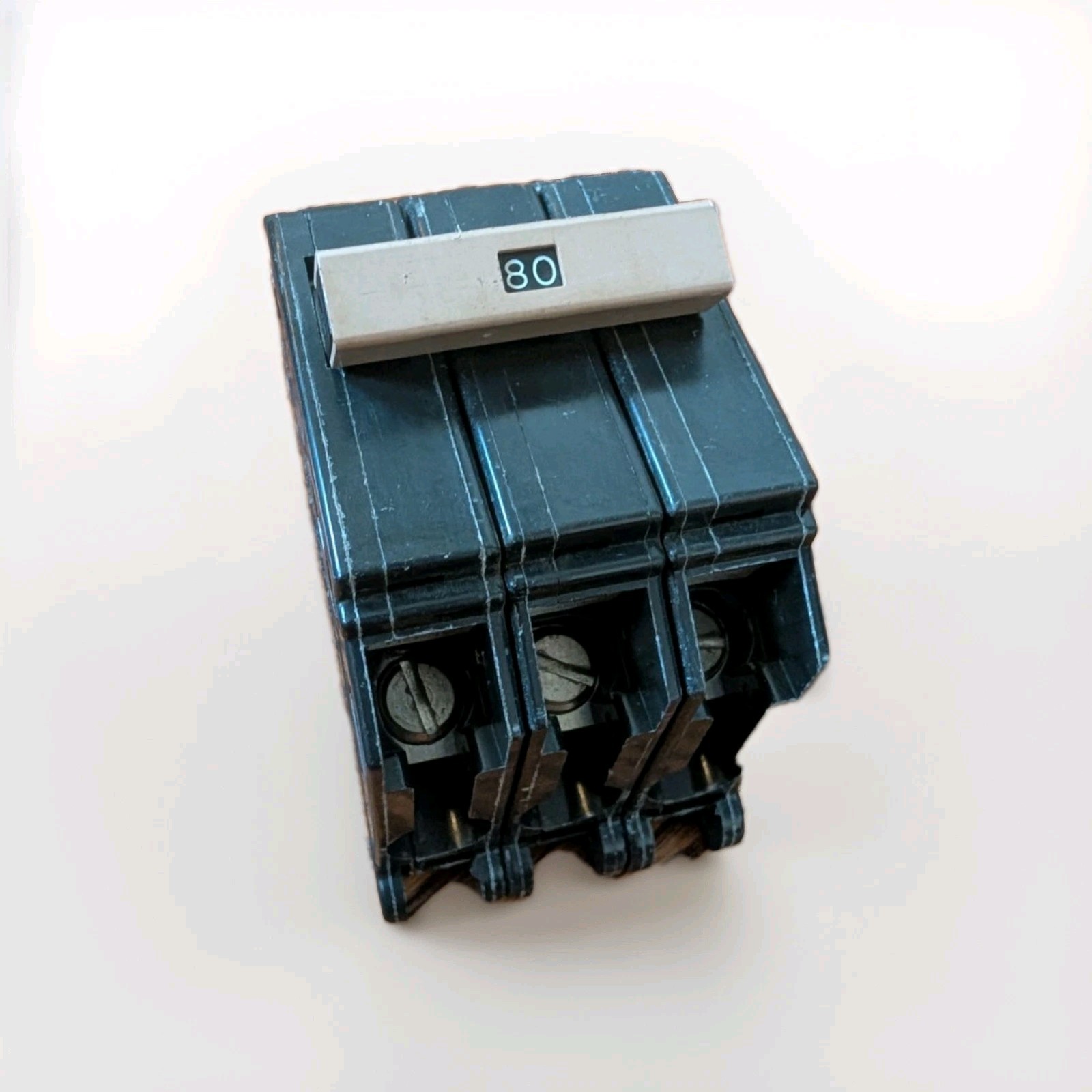 Eaton - CH3080 - 80A - 3-pole - 3 Phase Circuit Breaker - Tan handle