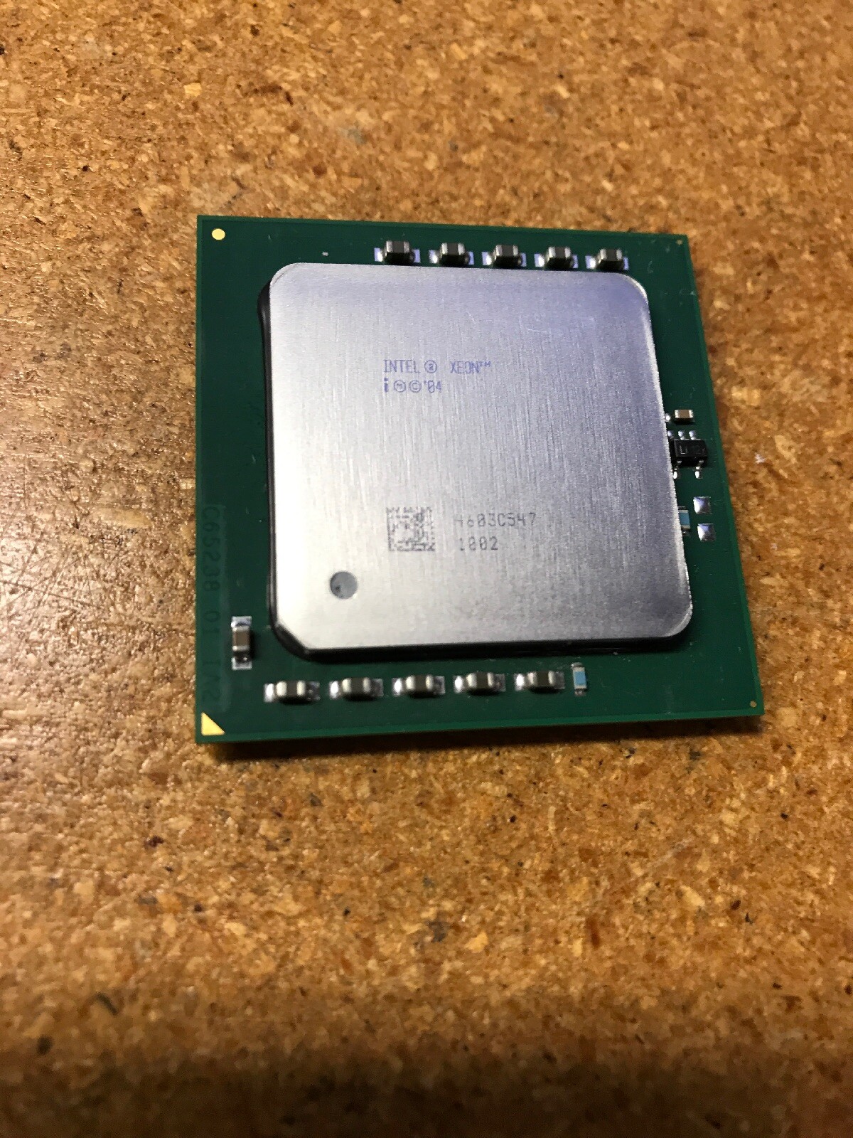 SL7ZF CPU Intel Xeon 3.0GHz 3000DP 2M 800 CPU