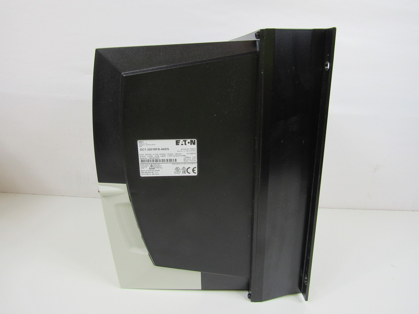Eaton DC1-32018FB-A6SN Motor Drives/VFDs/Speed Controllers Surplus