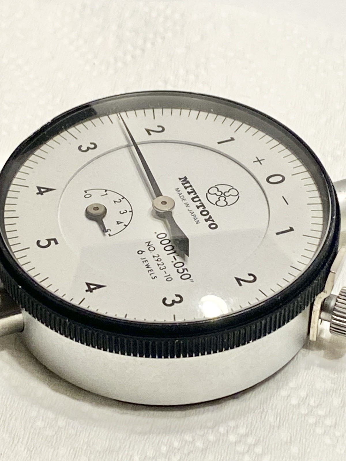 Mitutoyo 2923-10 dial indicator