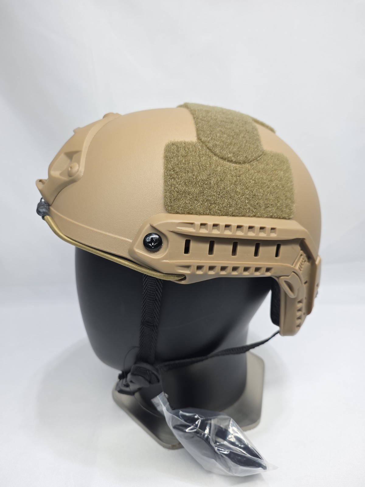 High Cut Fast Tactical Training Airsoft Paintball Helmet Medium Tan /Rails/Mount