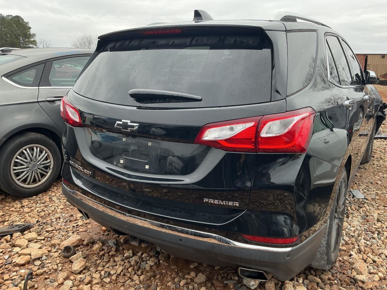 EQUINOX 2019 Glove Box 4935673