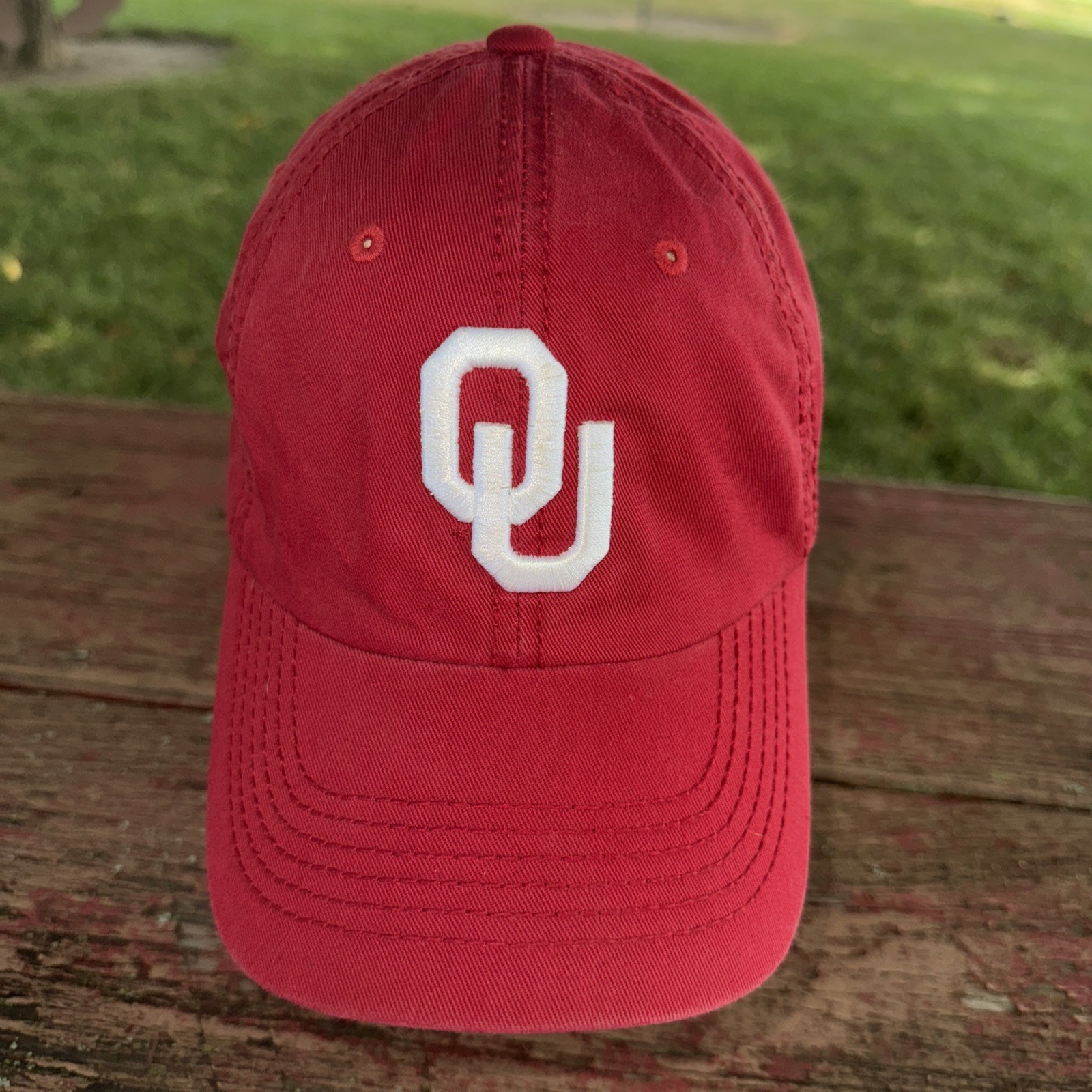 OU White on Red Hat Cap Oklahoma University Boomer Sooner Strap Buckle EUC TOW