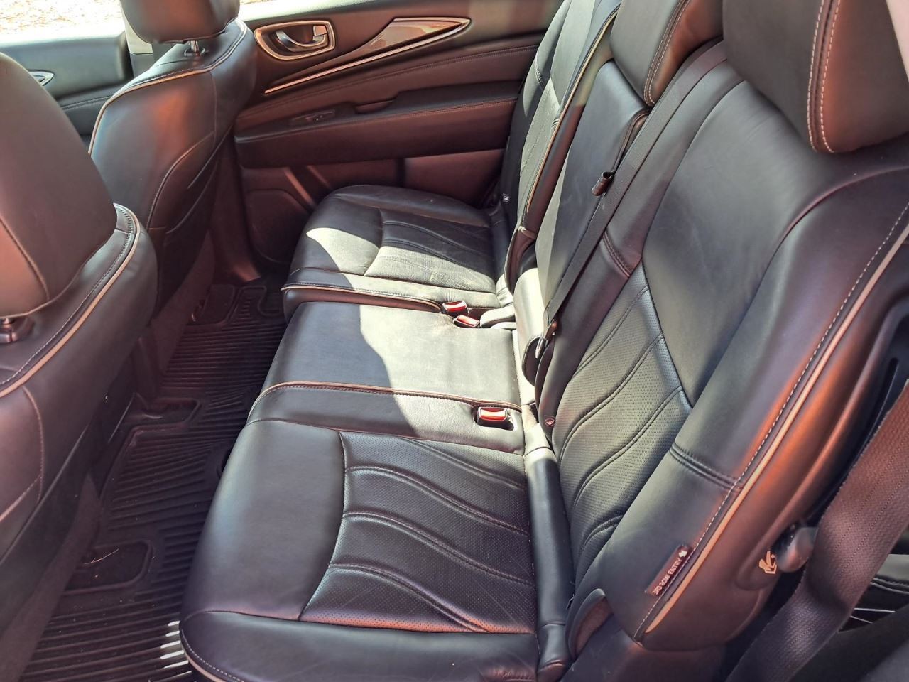 QX60 2018 Glove Box 4825680