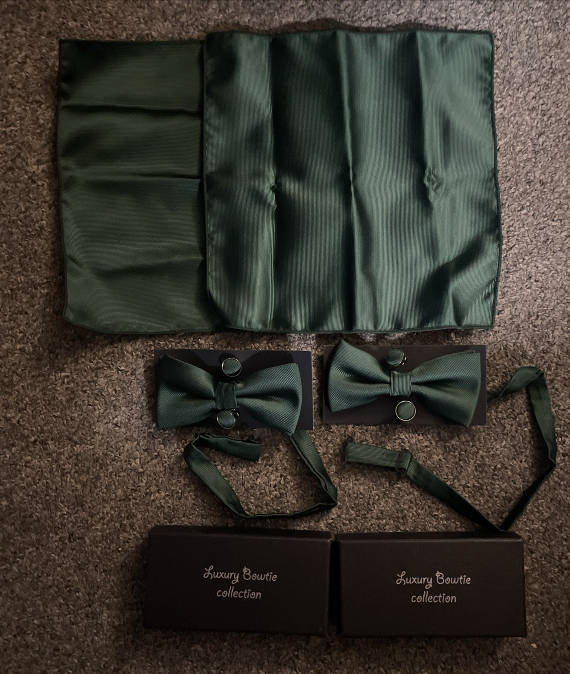 1 Bowtie 2 Cuff Links & 1 Pocket Square Green Luxury Bowtie Collection 2 Sets