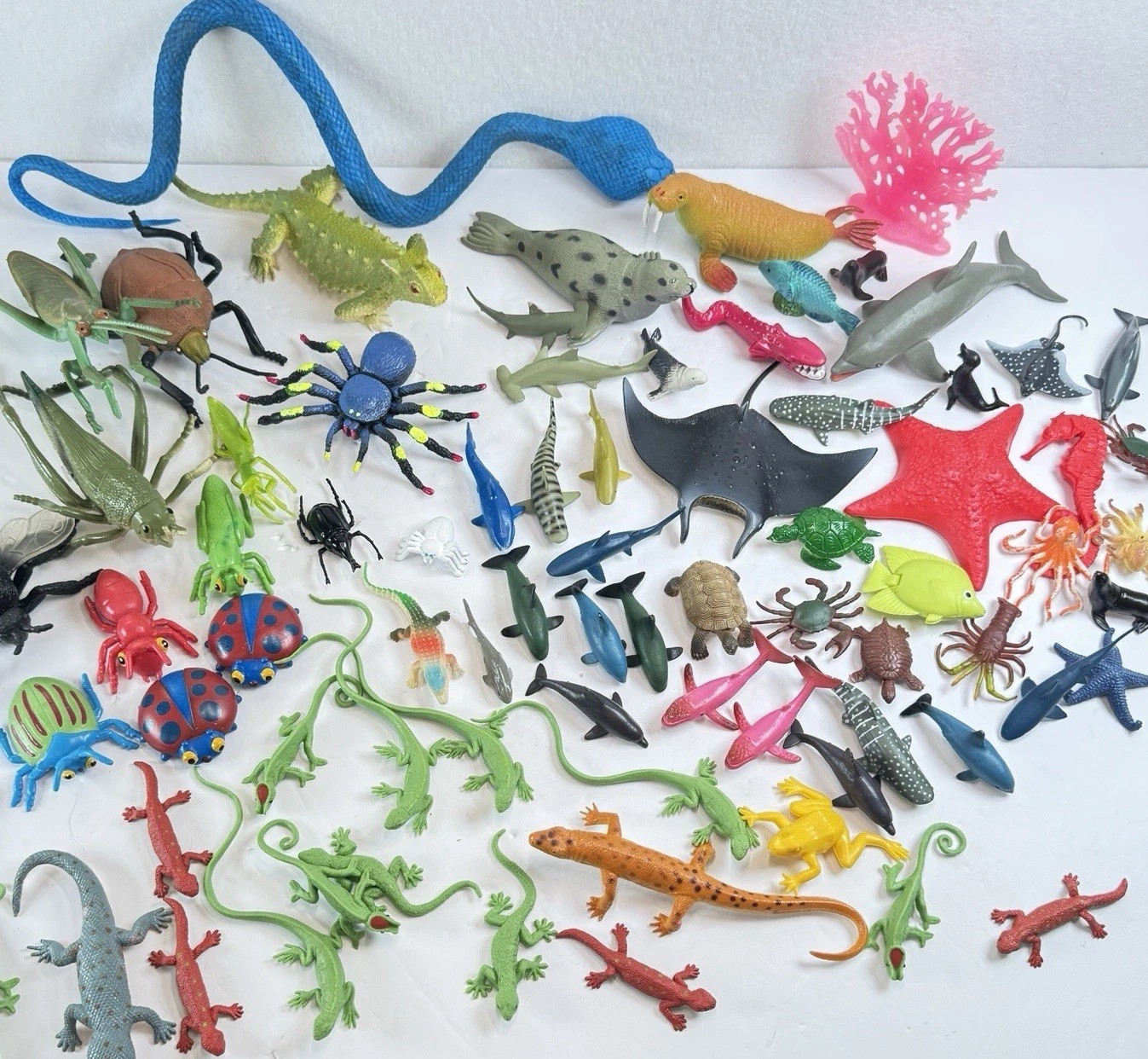 Lot Of 75+ Toy Figures Insects Reptiles Sea Life Ocean Animals Bulk Educational