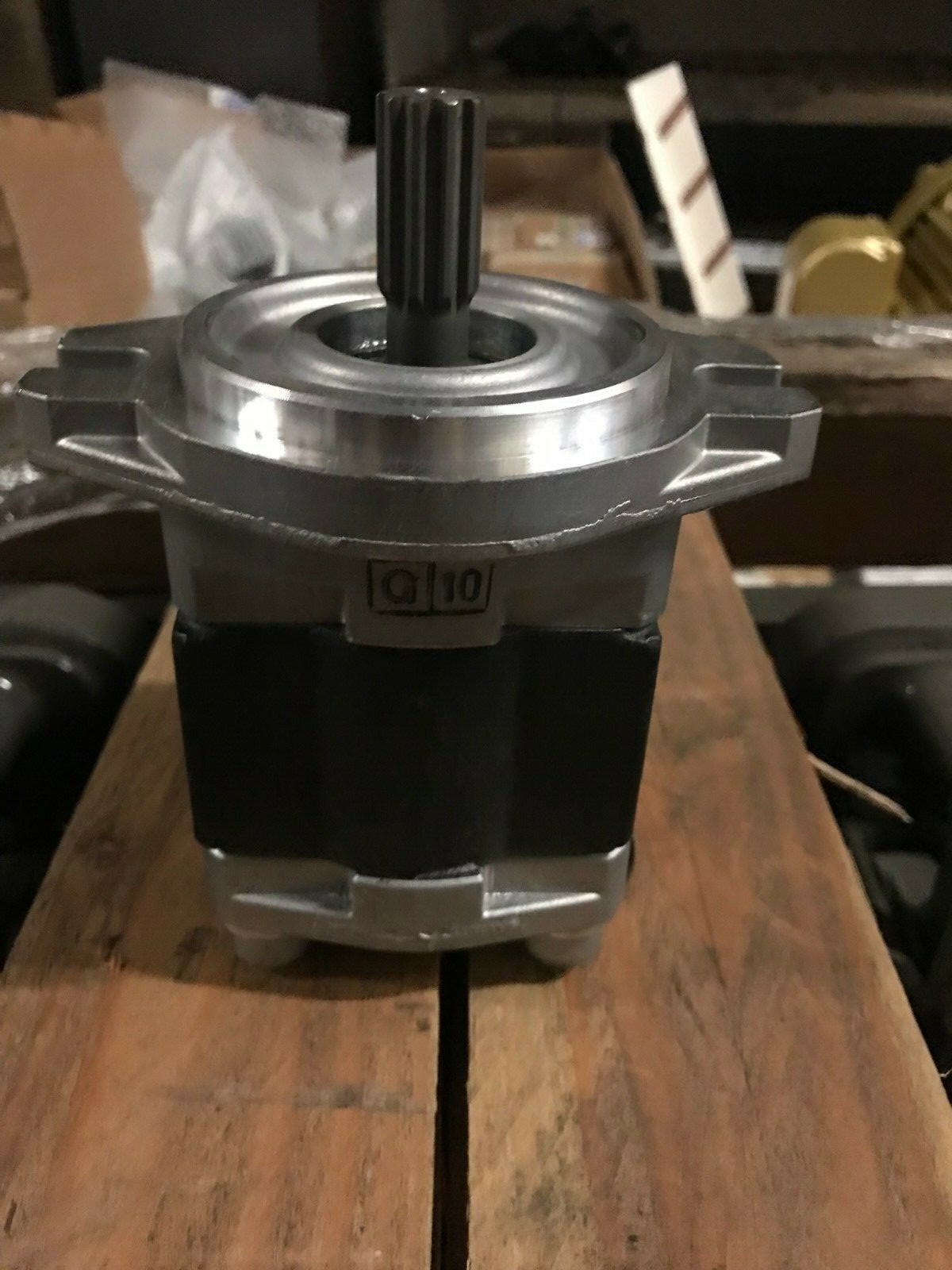Nissan Unicarriers TCM 69101-FK160 forklift hydraulic pump 14766-04 CT91B7100200