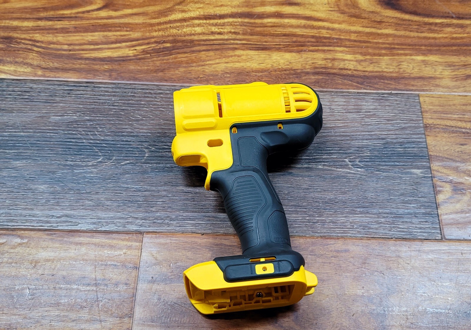 DeWalt CLAM SHELL HOUSING FOR DCD771 20V Compact 1/2" Drill Driver N245839