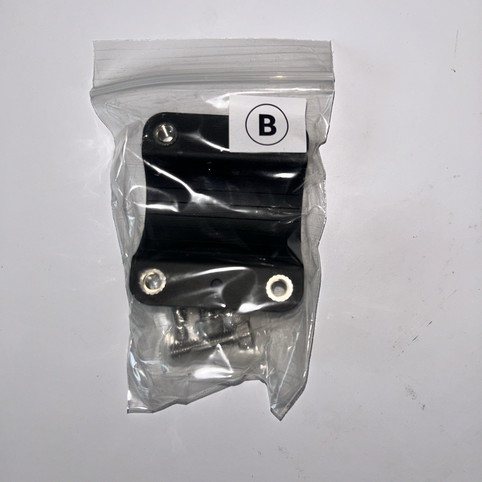 Garmin Livescope Perspective + Trolling Motor Barrel Bracket LVS 34 010-13228-00