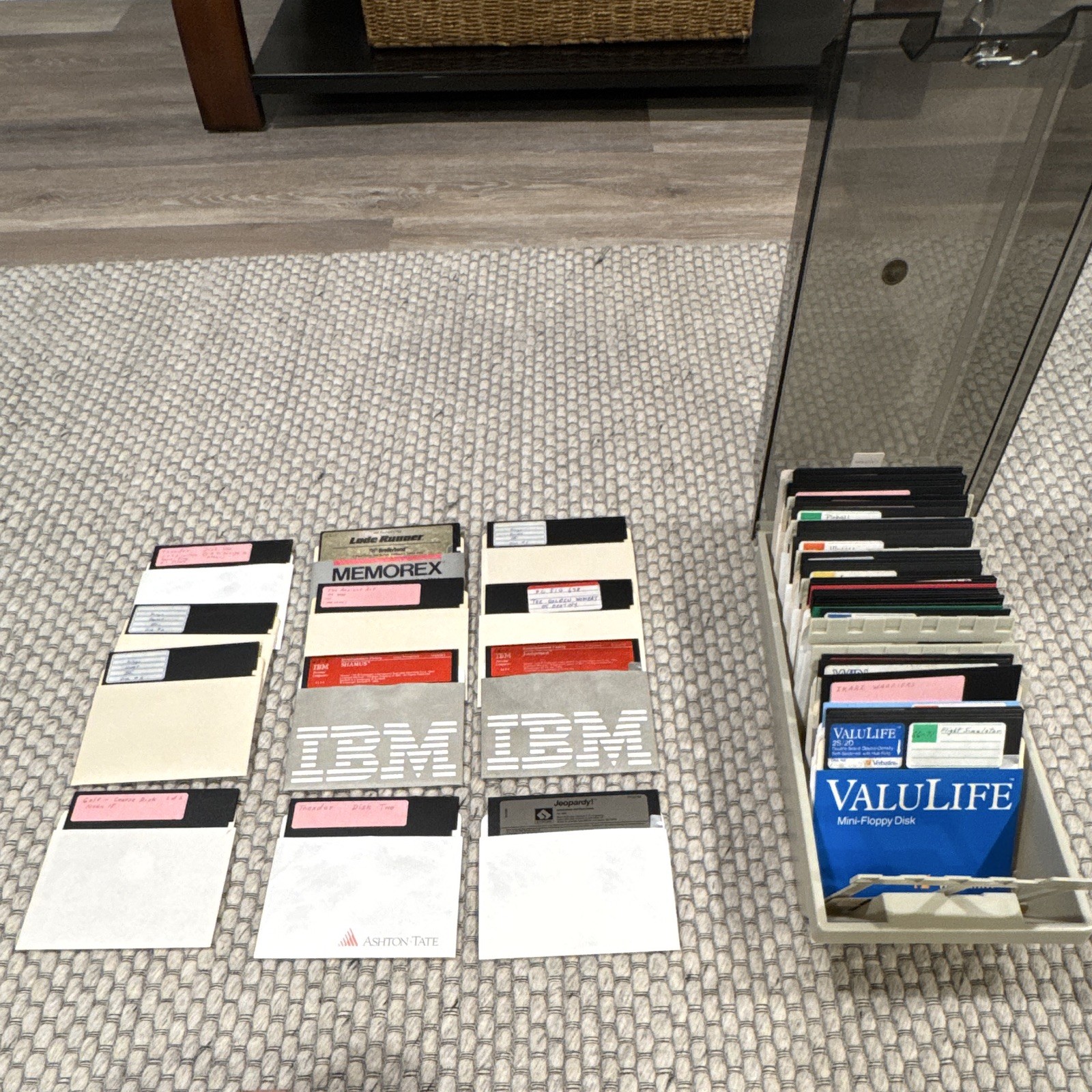 HUGE Lot of Vintage 1980's IBM Disk Computer Games w/ Locking Storage Box & Keys