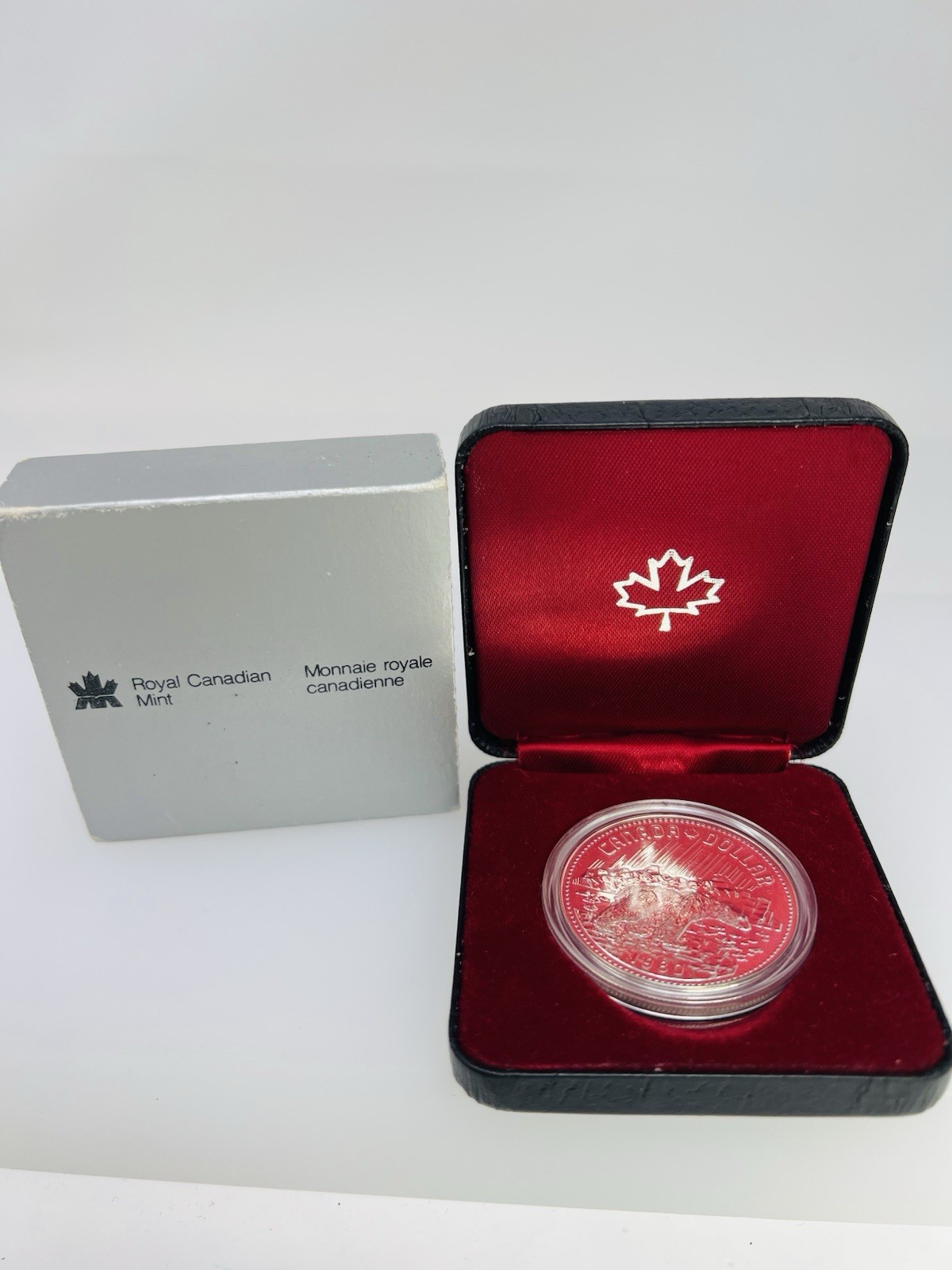 1980 Royal Canadian Arctic Polar Bear 99.99% Fine Pure Silver OGP Mint In Box