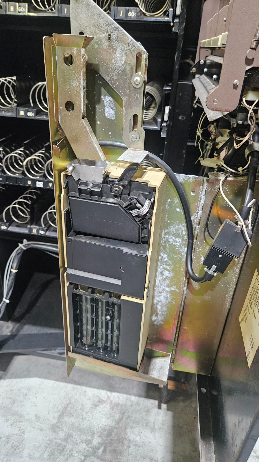 WORKING AP Automatic Products Snackshop II Snack Machine Snack Vending Machine
