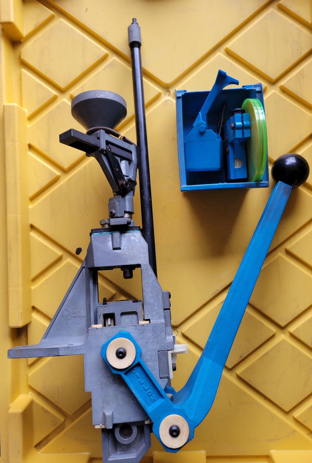 Dillon Square Deal B Automatic Progressive Reloading Press w Extras