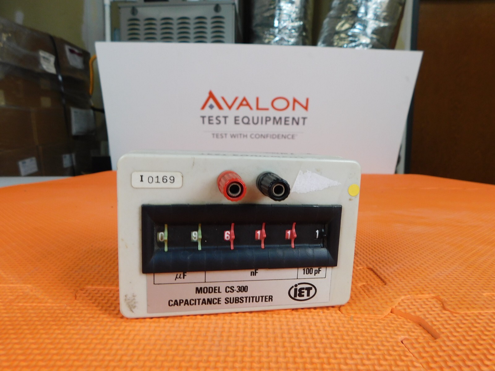 IET Labs CS-300 Capacitance Substituter