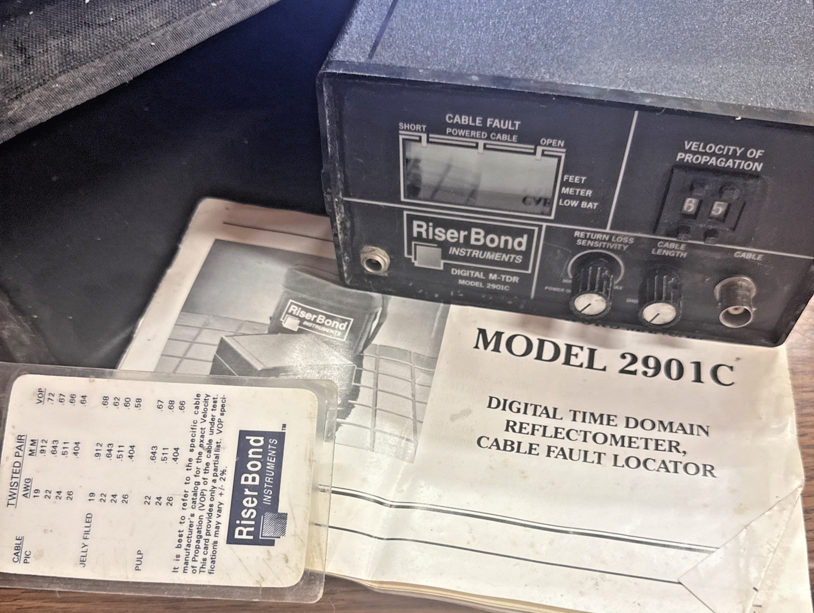 RISER BOND DIGITAL M-TDR MODEL: 2901C KIT WITH CASE & Manual *UNTESTED*    bin10