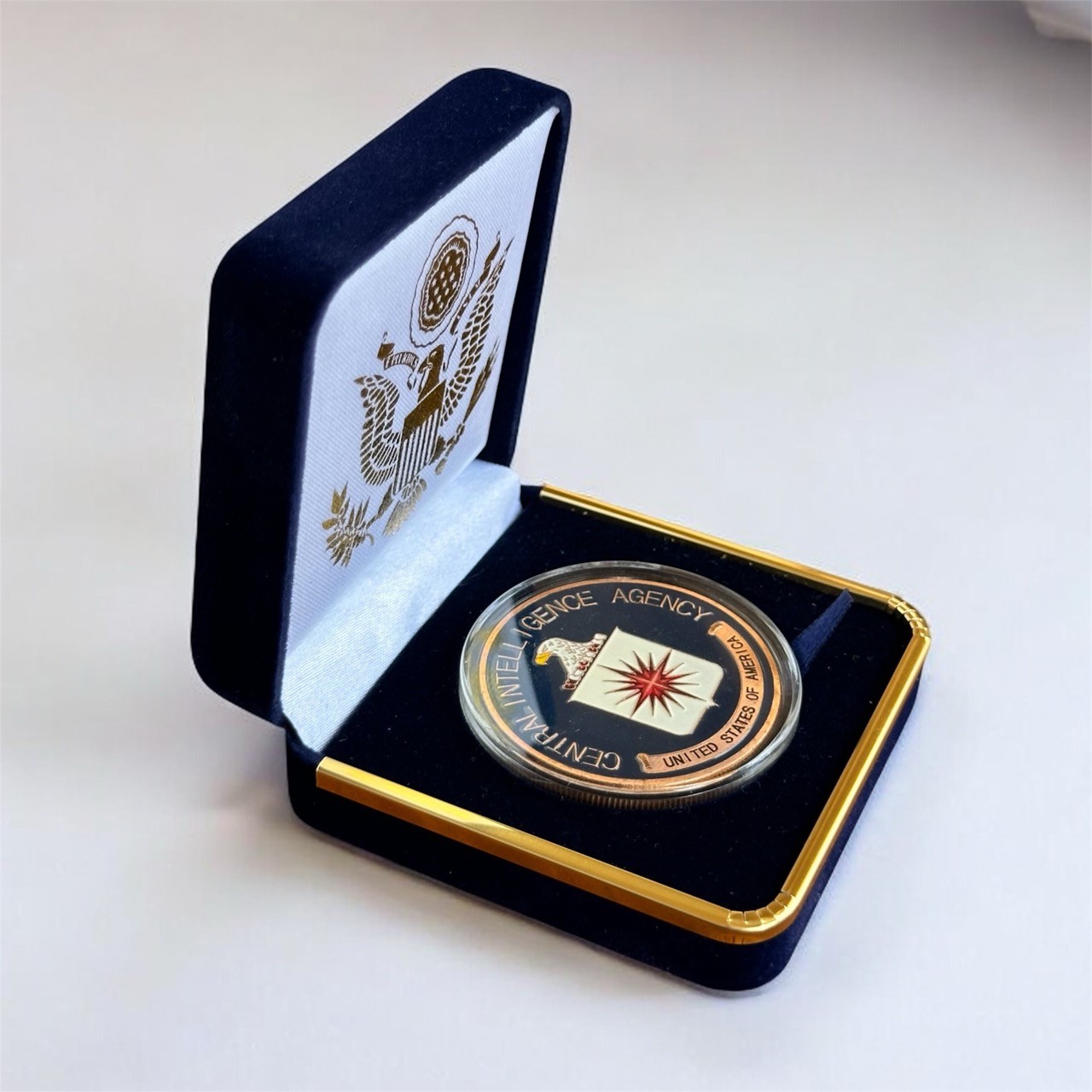 Central Intelligence Agency (CIA) Challenge Coin in Blue Velvet Case ·GREAT GIFT