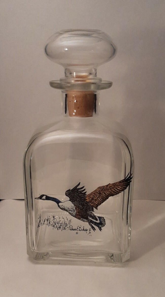 Vintage Richard E Bishop Wild Game Bird Goose Liquor Decanter Bottle Italy