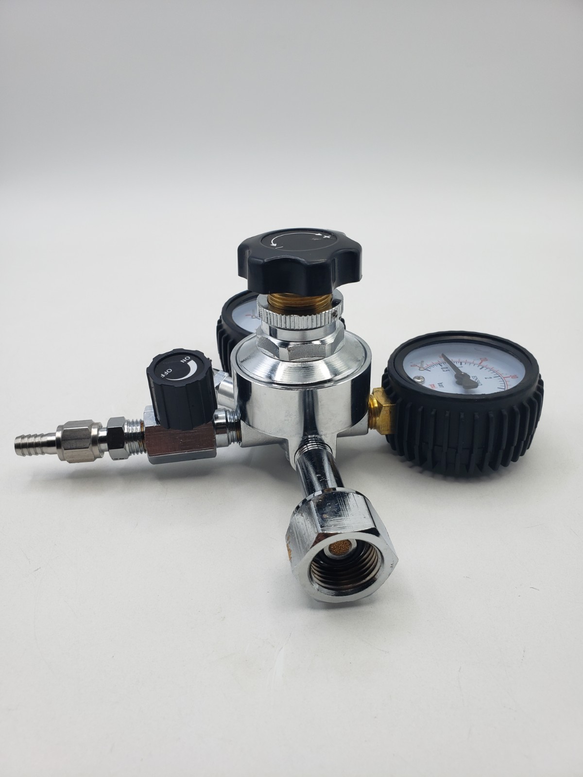 Keg Regulator, Quick Disconnect Co2 Kegerator Regulator with Pressure Adjustment