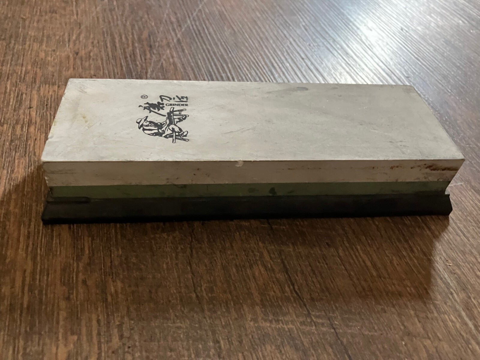 SHARPENING WHETSTONE WITH BASE- 8000/ 3000