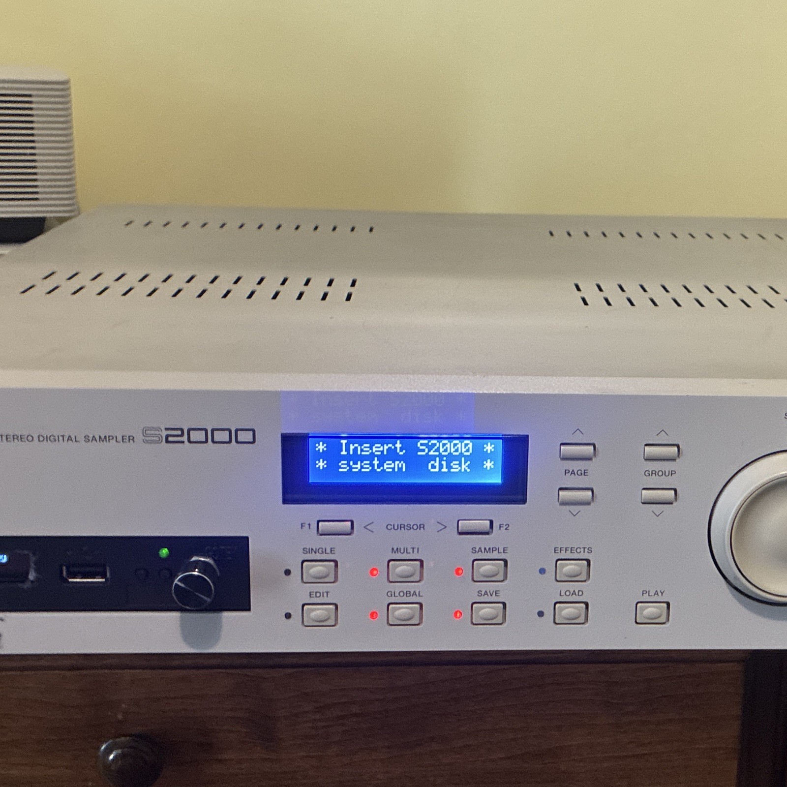 Akai S2000 MIDI Stereo Digital Rackmount Sampler Silver converted to USB