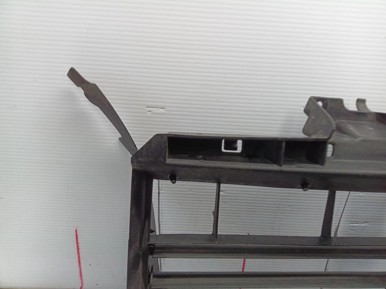 2016 RAM 1500 Air Shutter (12977403