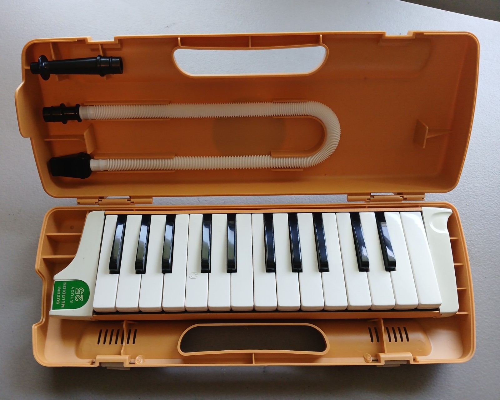 SUZUKI  STUDY 25  MELODION    -     2nd  Generation        $29 + shipping