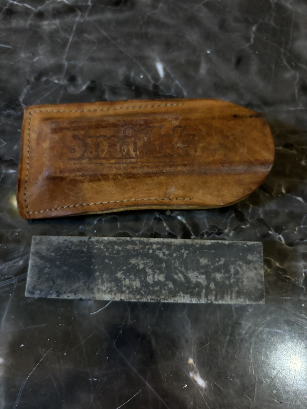 Smith's 4” Knife Sharpening Stone with Leather Sheath Vintage