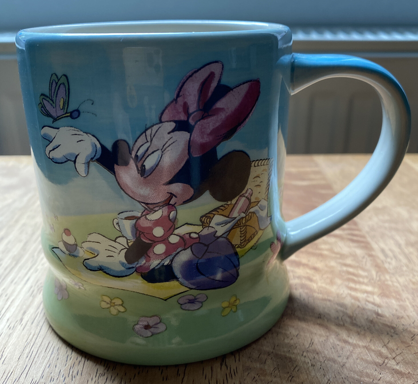Disney Store Exclusive Mug Minnie Mouse Flowers Butterflies Pretty