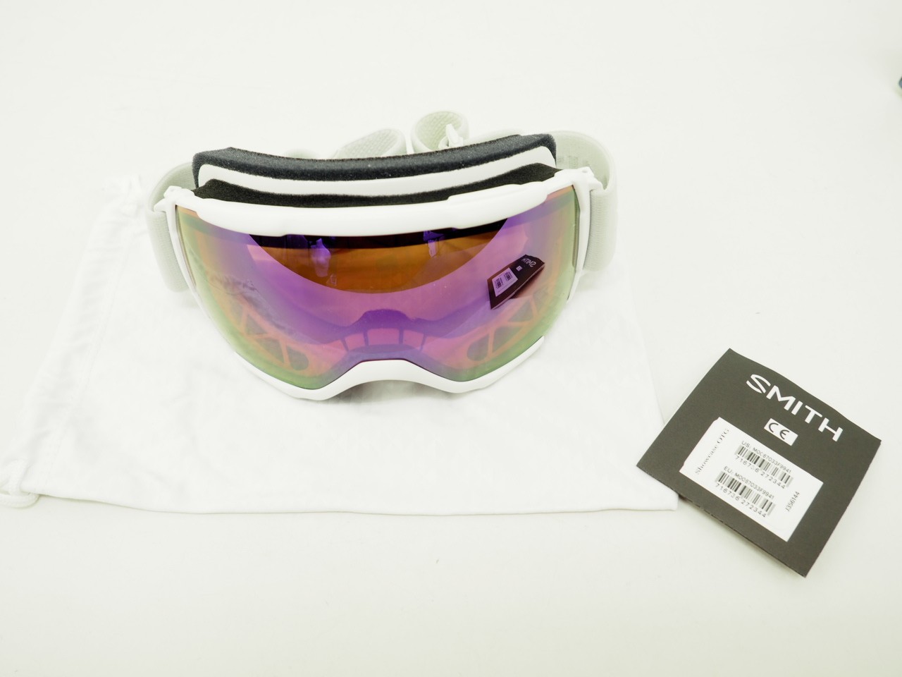 New! Smith Showcase OTG Adult Snow Sport Goggles White Vapor ChromaPop Violet