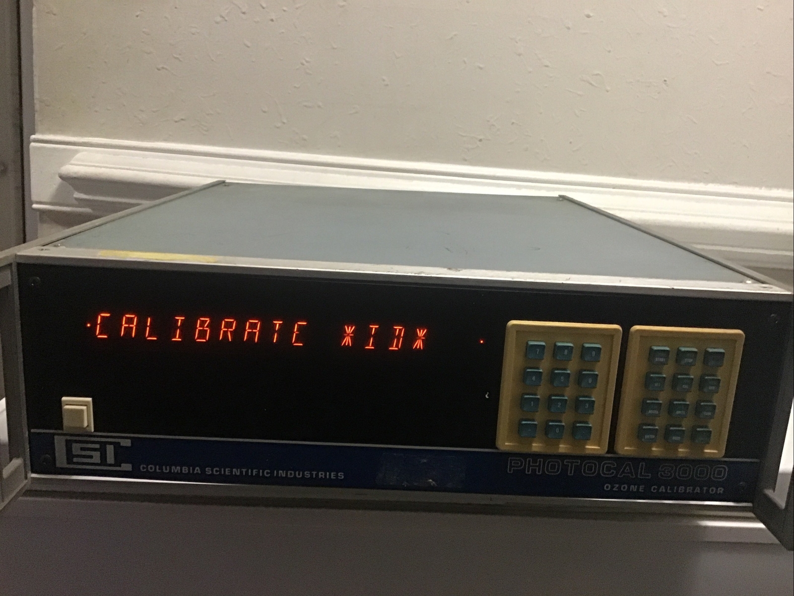 CSI Photocal 3000 Ozone Calibrator