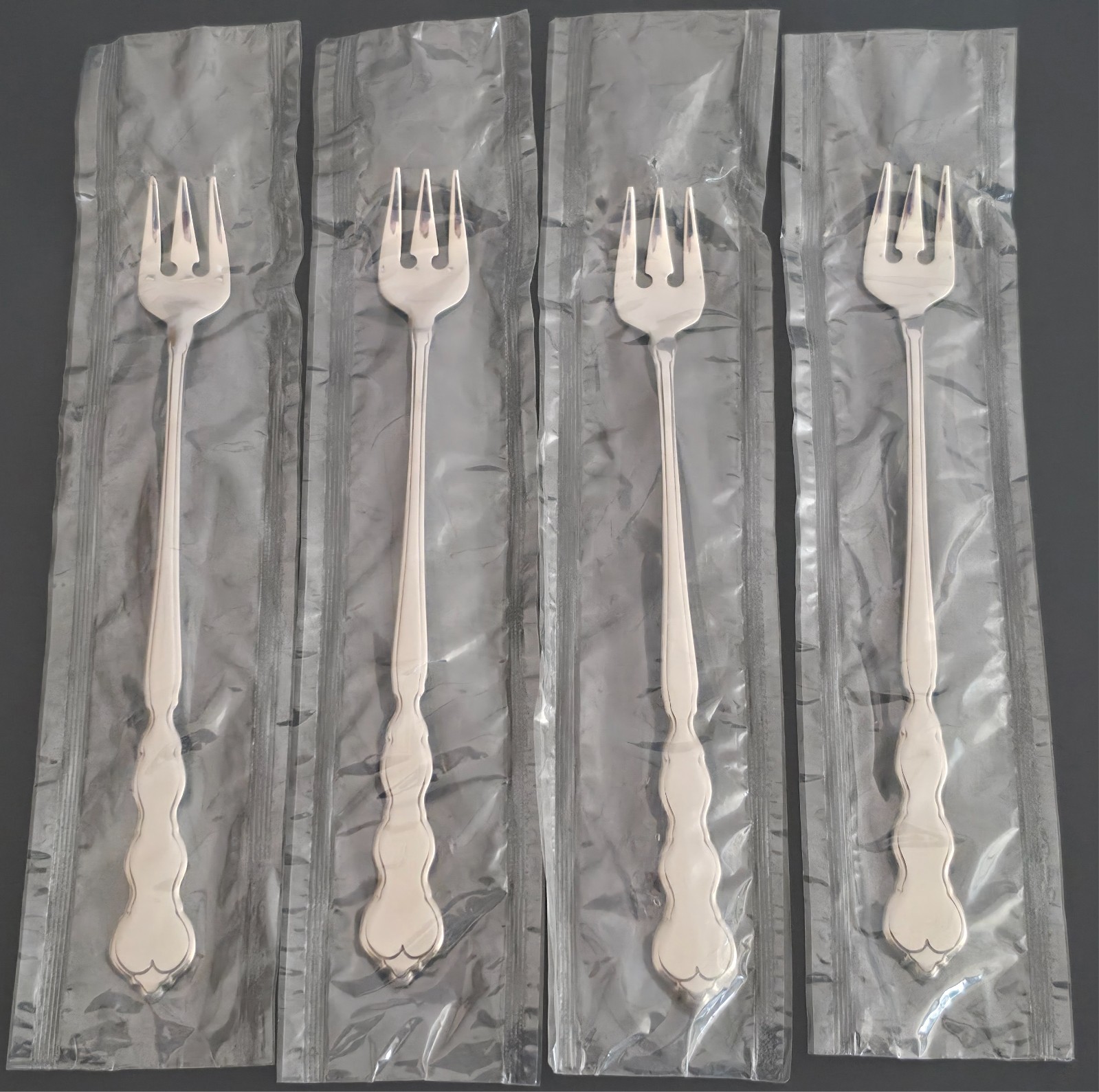 4-Oneida Valerie Distinction Deluxe Stainless HH Cocktail/Seafood Forks NIP