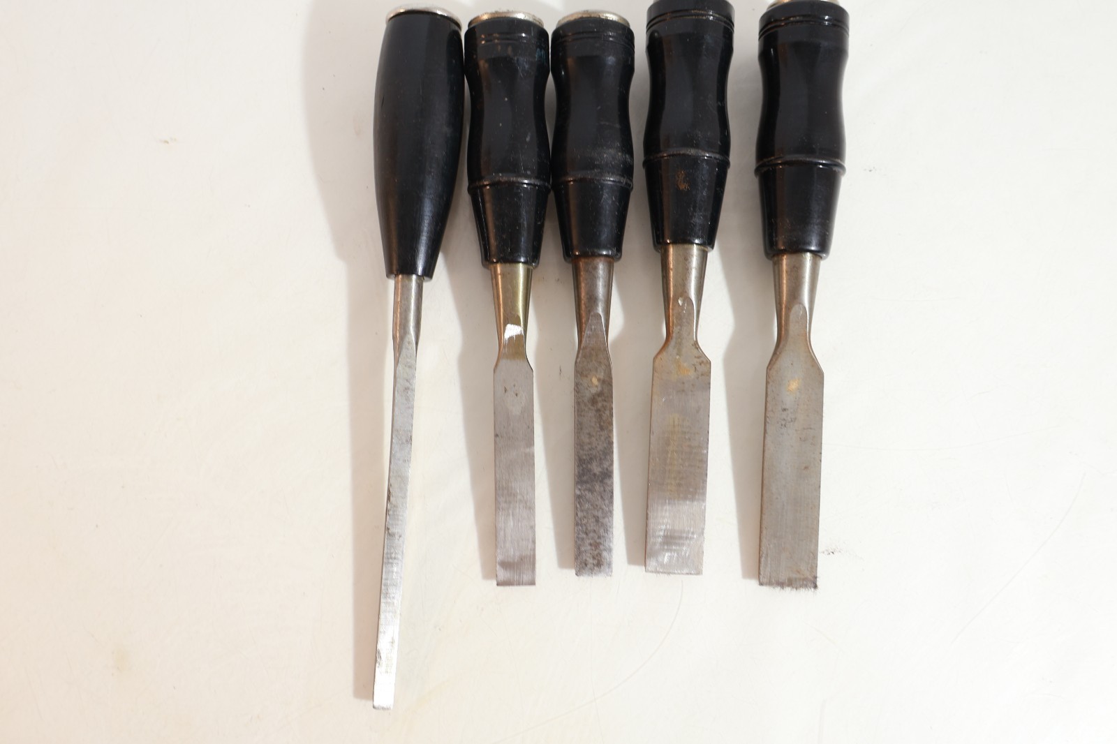 STANLEY # 40 & # 60 BLACK HANDLE CHISELS WITH PLASTIC CASE GOOD CONDITION