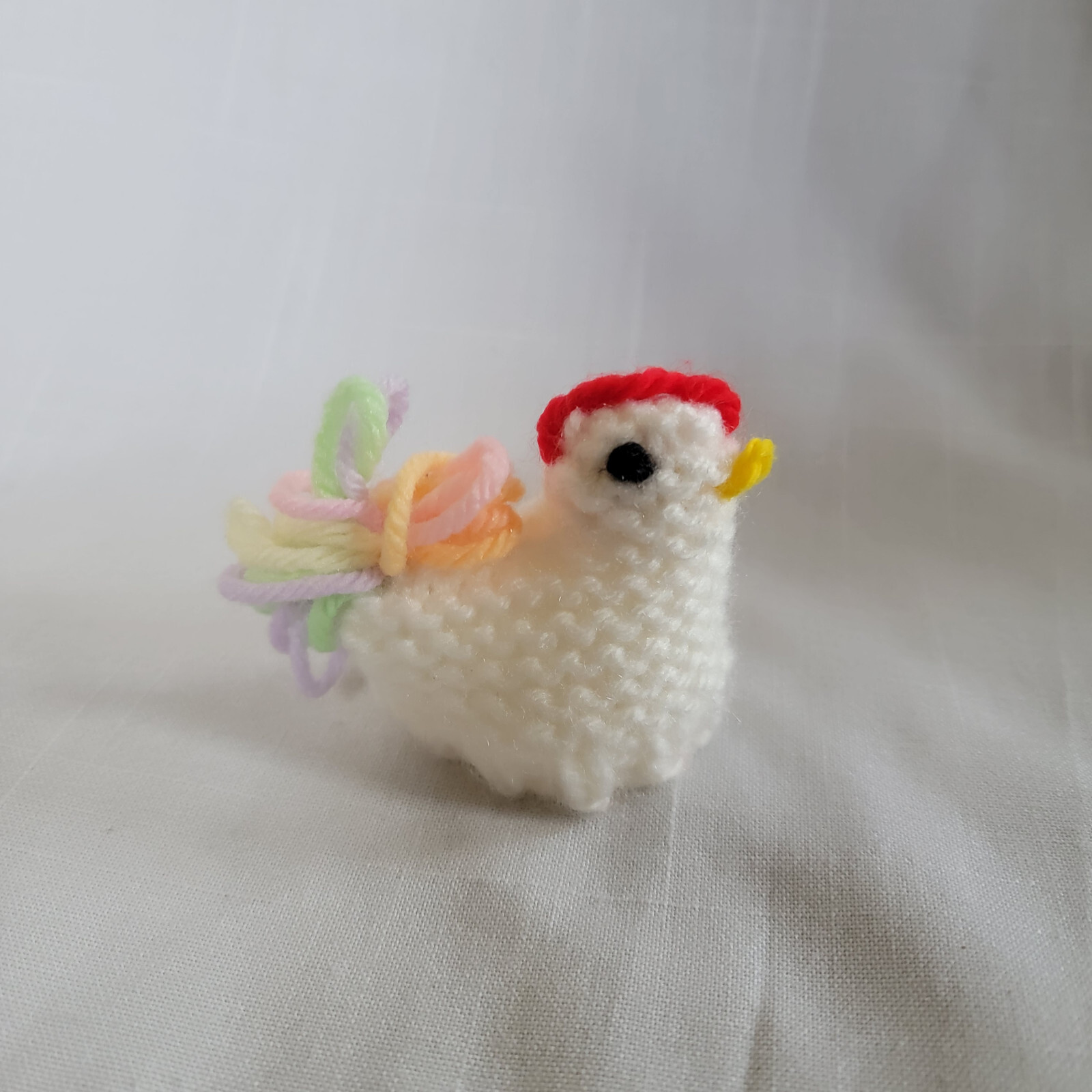 Handmade crocheted small white chicken acrylic yarn small jar lid cover