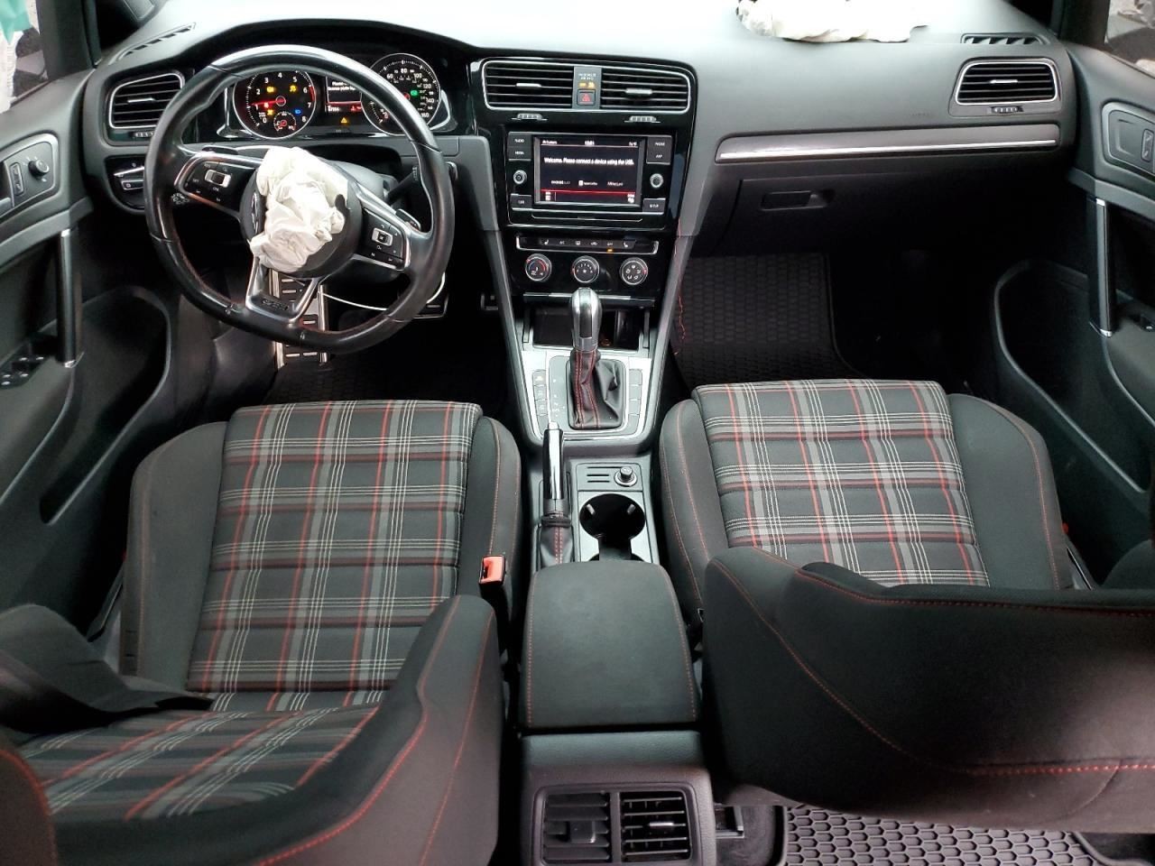 GTI 2018 Glove Box 4912402