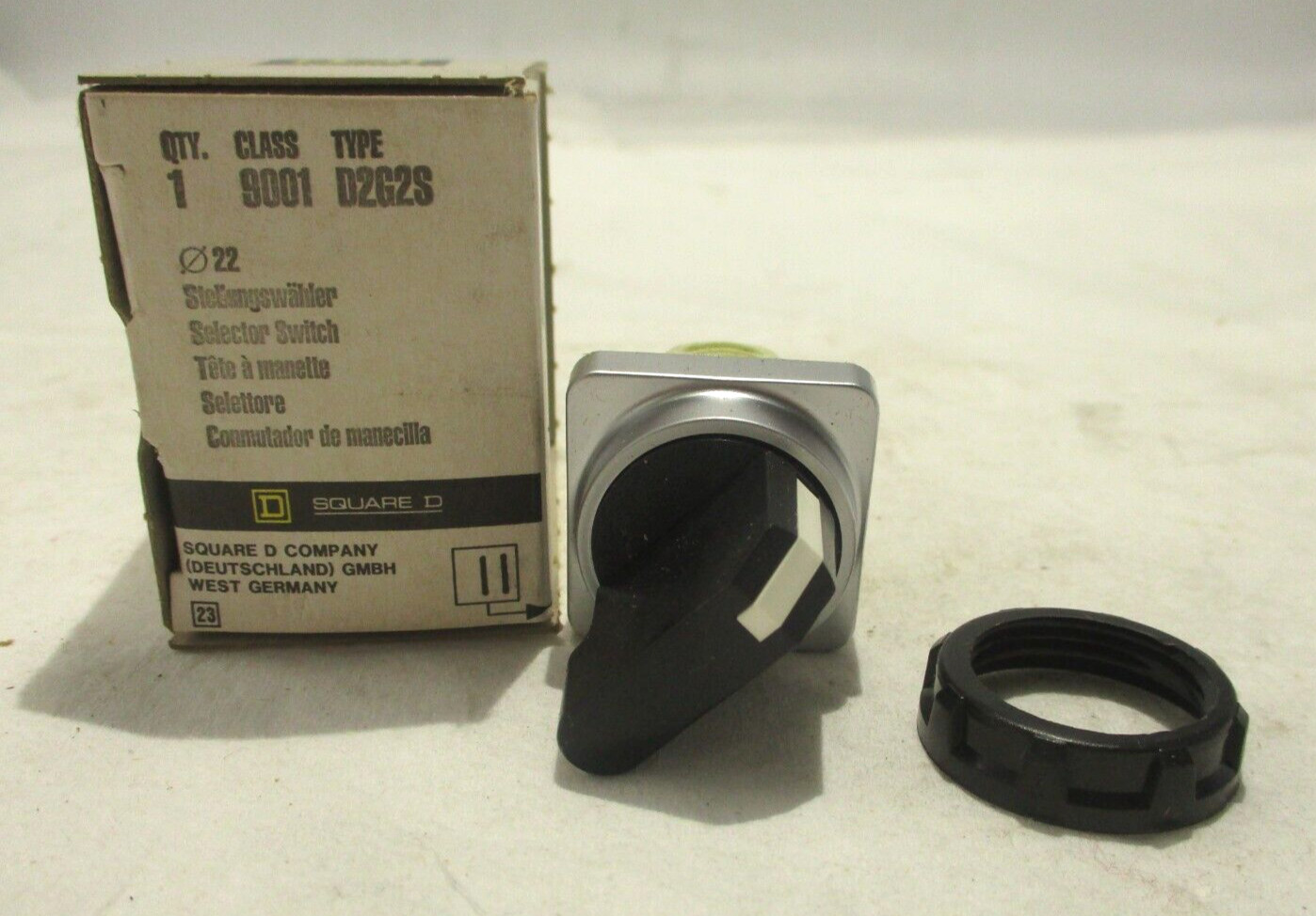 NEW SQUARE D 9001-D2G2S SELECTOR SWITCH OPERATOR