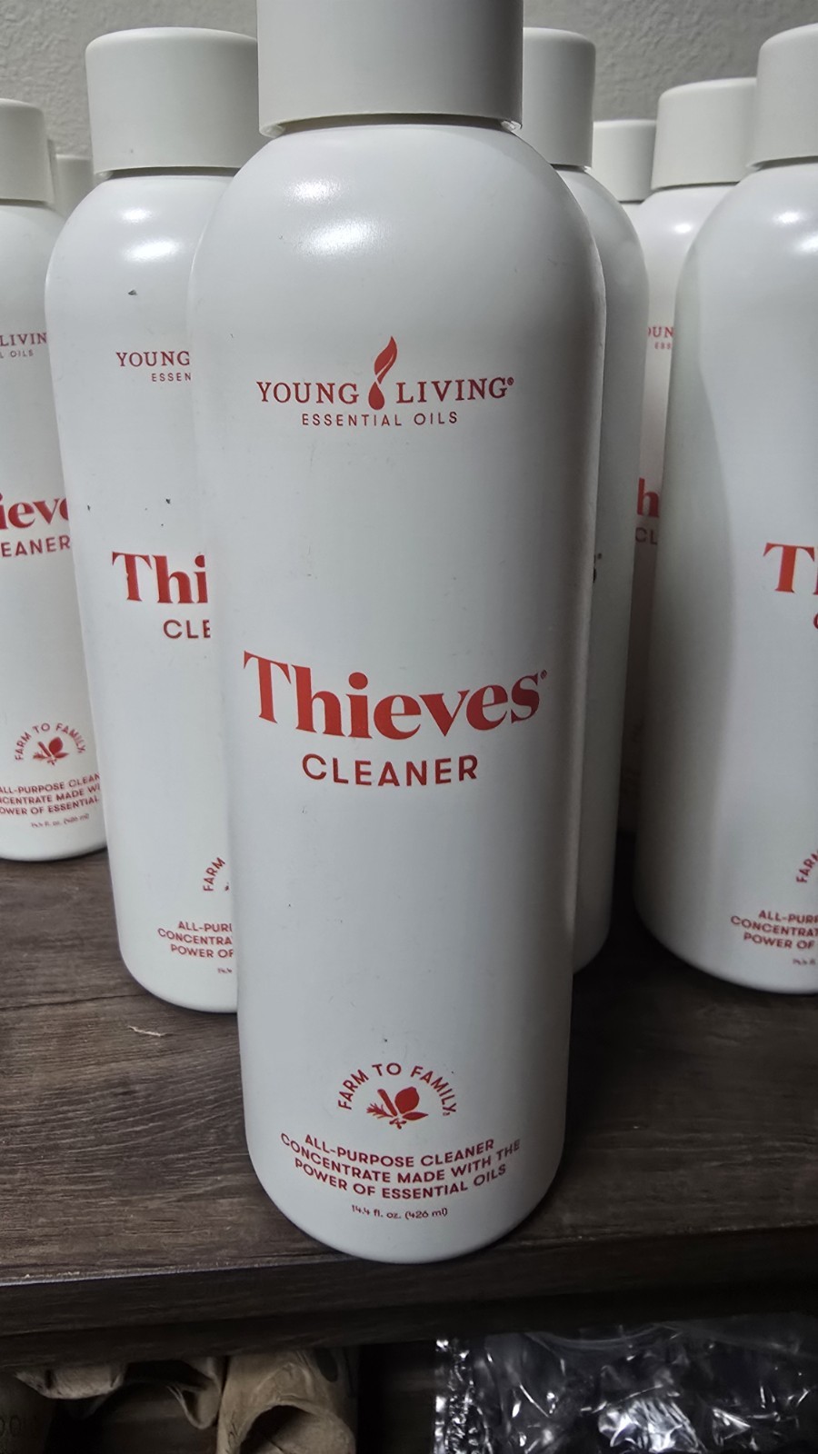NEW LOOK Young Living Thieves Household Cleaner Essential Oil, SEALED 14.4 fl oz