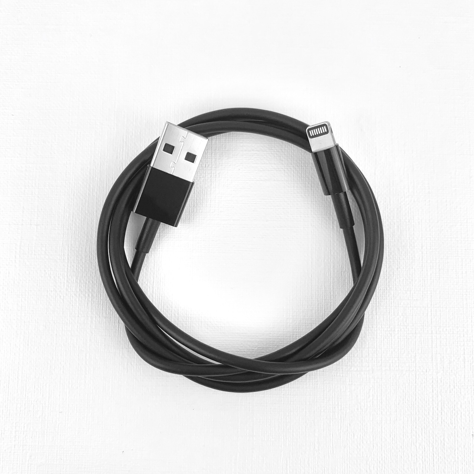 Apple Beats Black USB to Lightning Cable 3 Feet Genuine