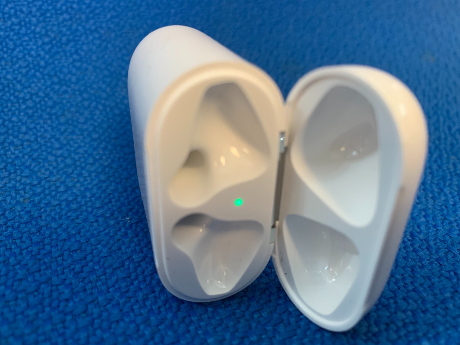 Genuine Apple AirPods Charging Case Model A1602-CASE ONLY-SAME DAY FREE SHP