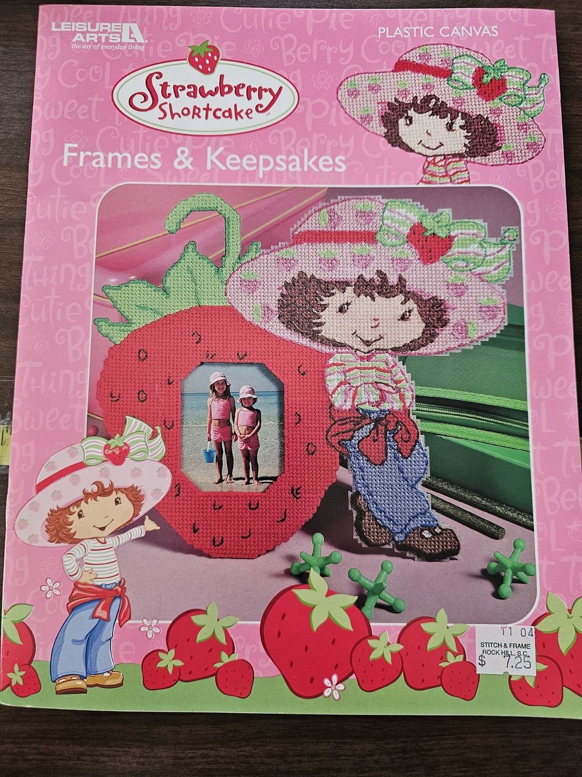 Strawberry Shortcake Frames & Keepsakes Booklet Plastic Canvas Craft Patterns
