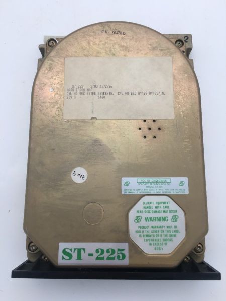 Seagate st-225 20mb 5.25" mfm hdd, tested working