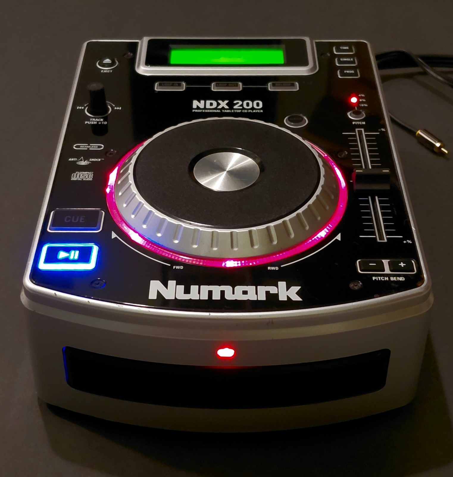 Numark DJ NDX 200 DJ CD Player Turntable Tested With Cords
