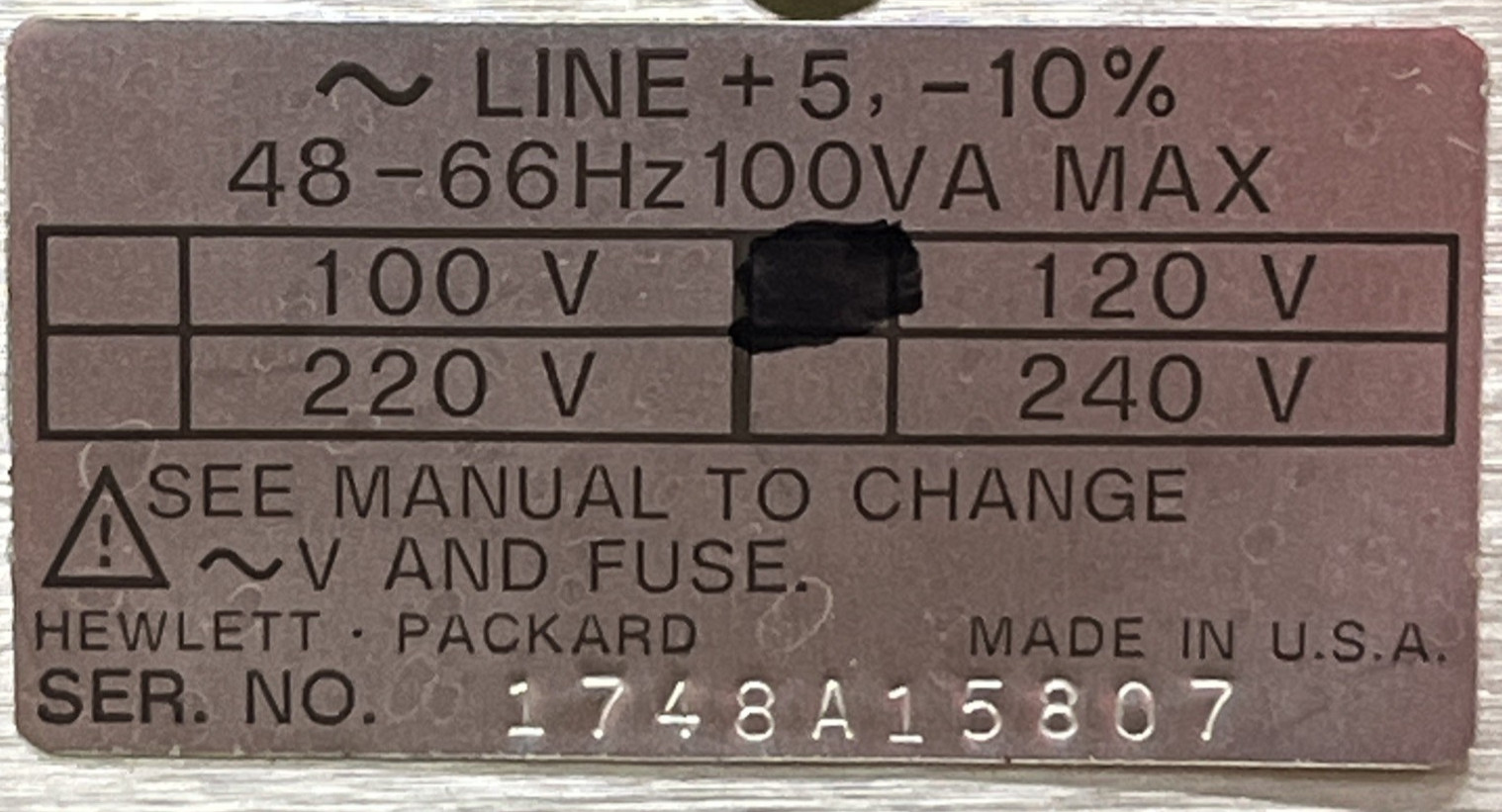 HP (HEWLETT PACKARD) 3325A Synthesizer / Function Generator
