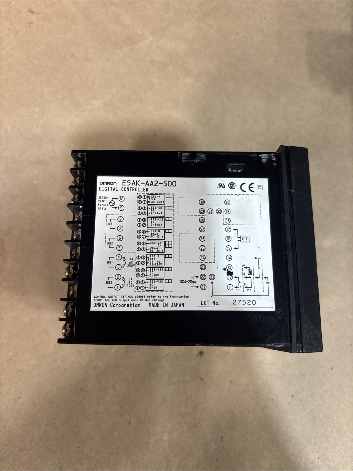 Omron E5AK-AA2-500 Programable Process Digital Controller