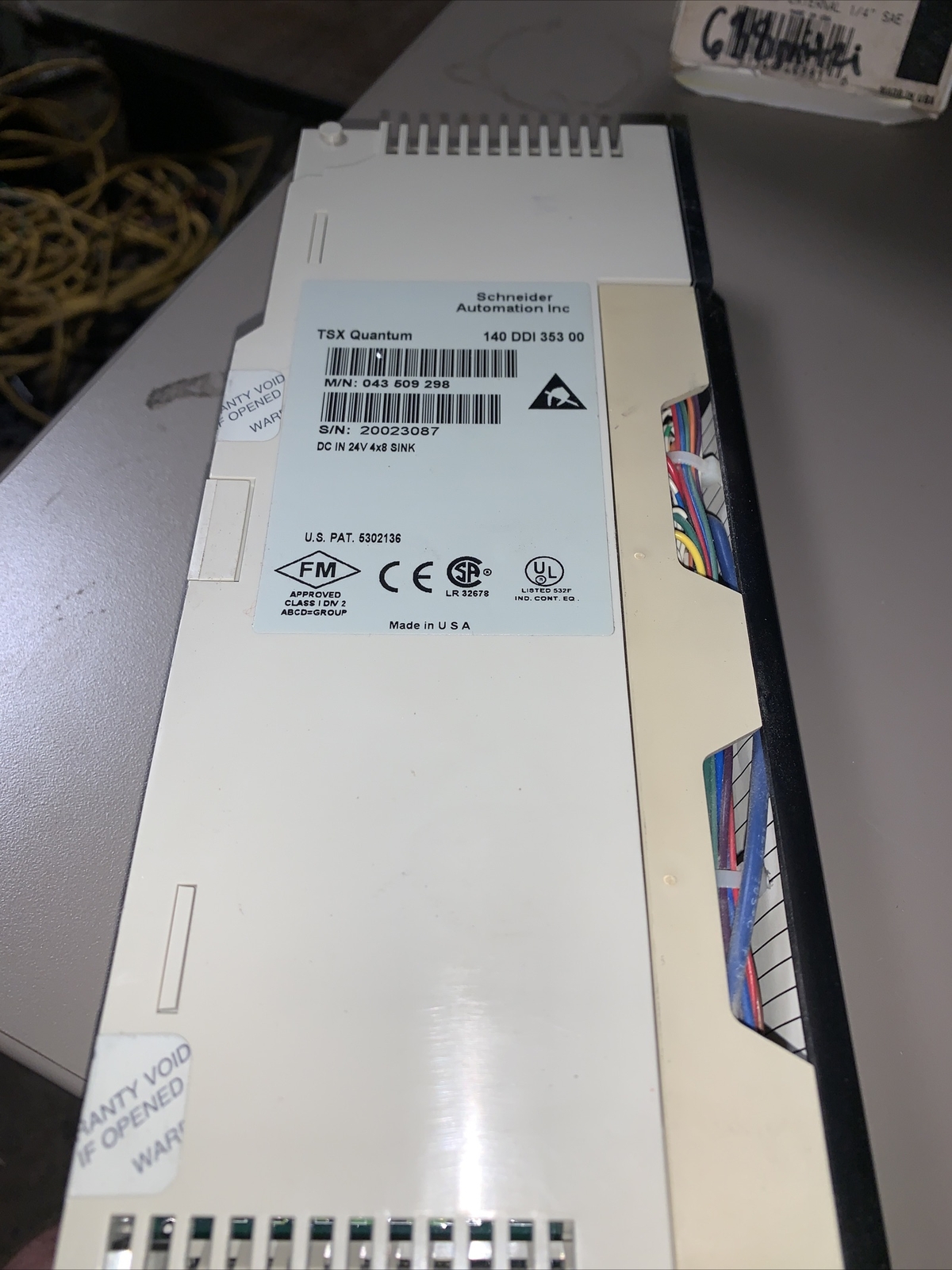 Schneider 140 DDI 353 00 24 VDC IN TSX Quantum Modicon 140DDI35300C, (HEHI-1070)