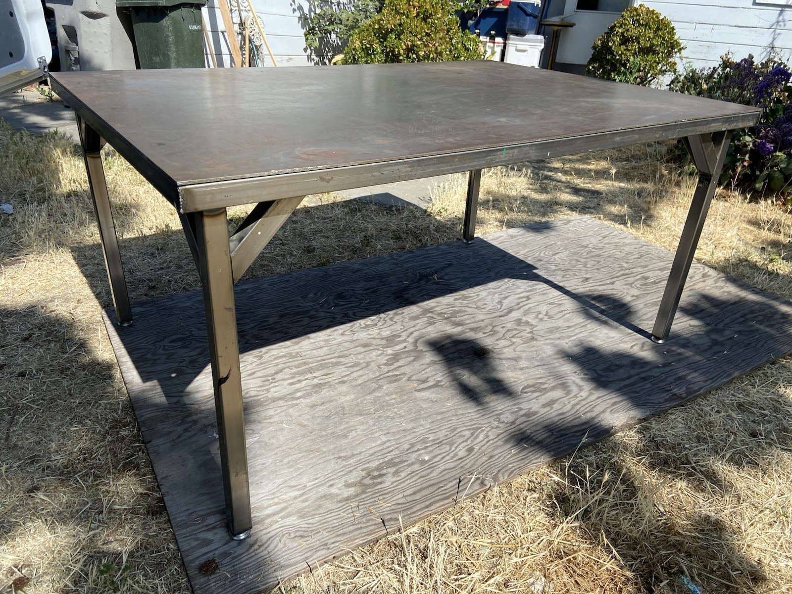 Modern Steel multipurpose Welding Layout Table Work Bench kitchen table