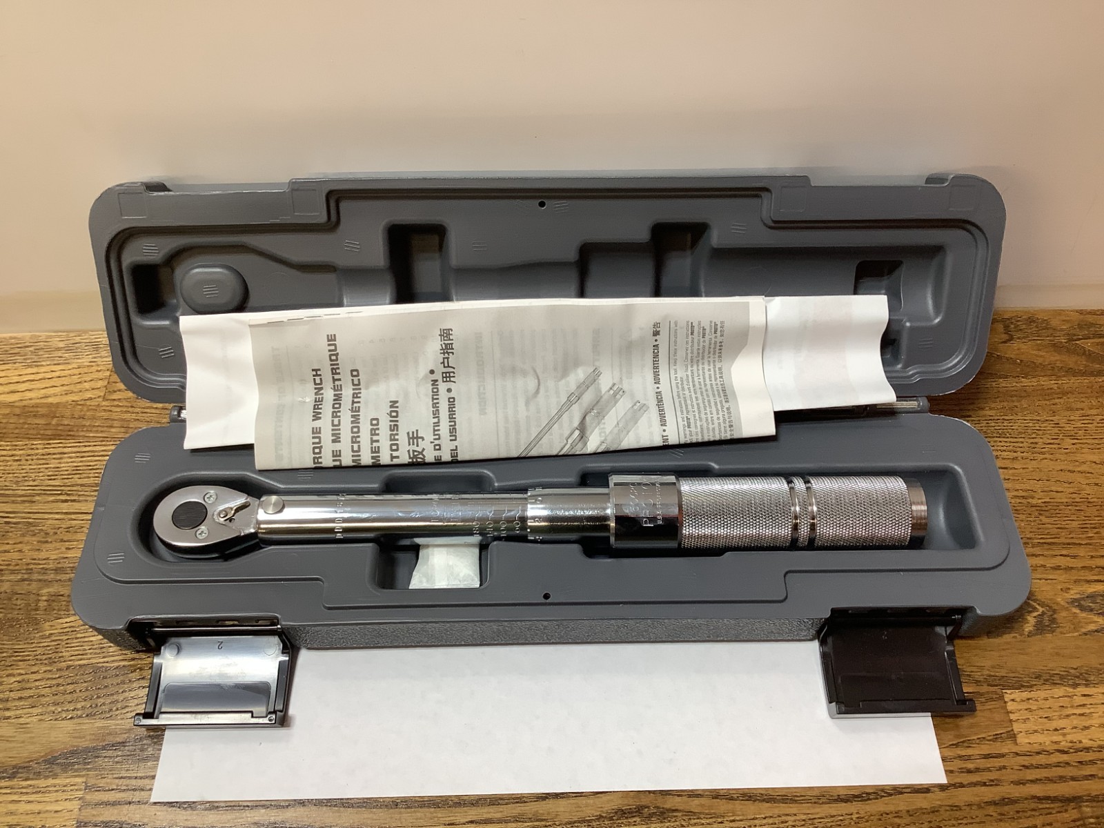 Proto J6062CXERT 1/4" Drive 40 - 200 In/Lb. Ratcheting Micrometer Torque Wrench