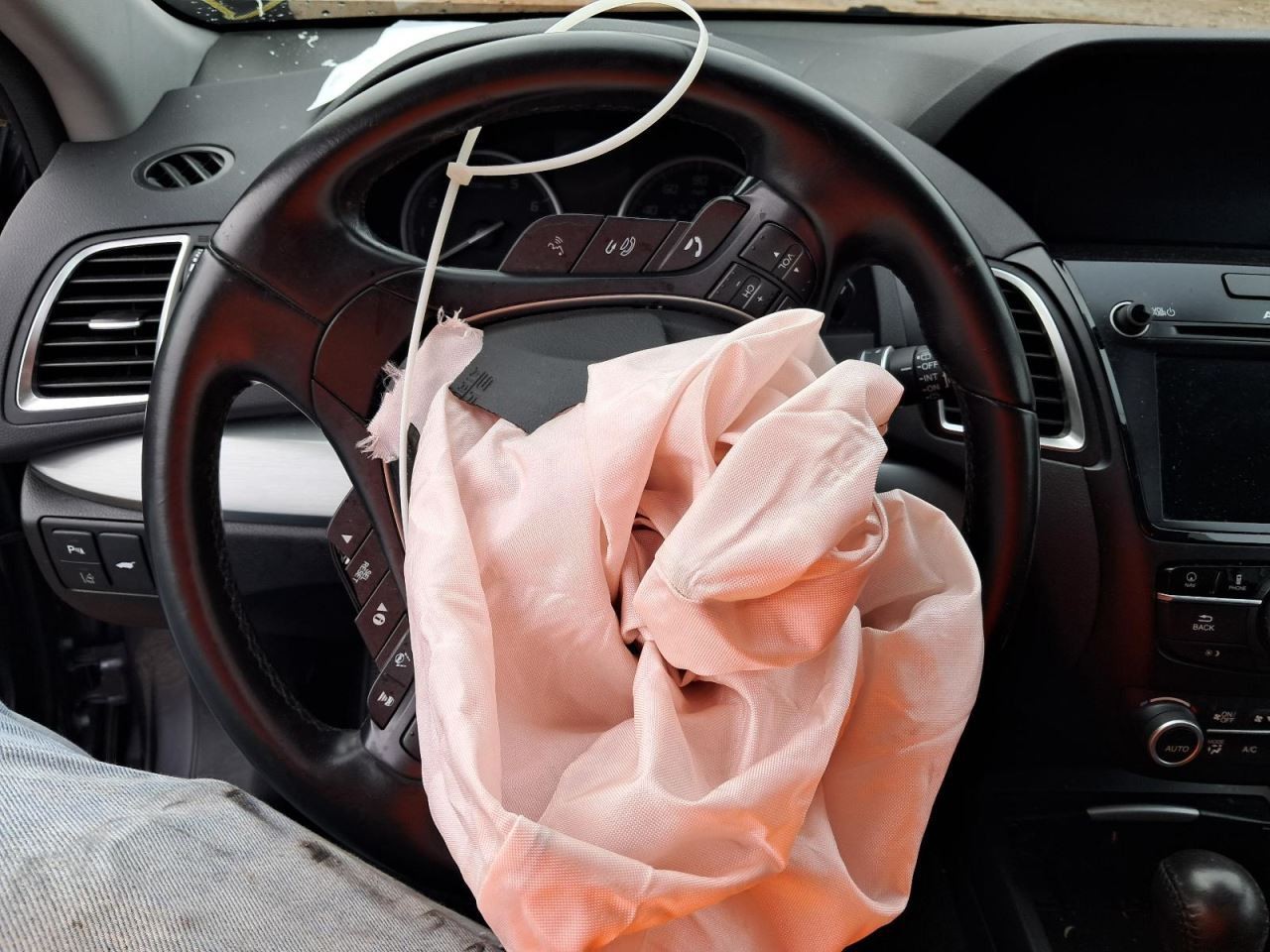 RDX 2017 Glove Box 4738630