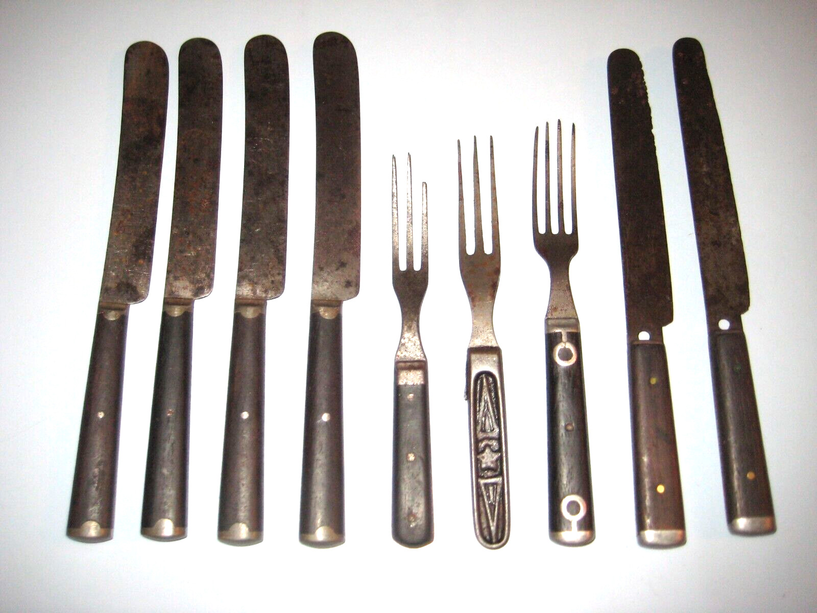 Early Antique Royalton Knife Company Wallkill NY lot of 4 knives Forks ++9 Piece